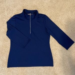 Chicos Zenergy 3/4 sleeve zip top. Excellent condition. Size 0 /small.